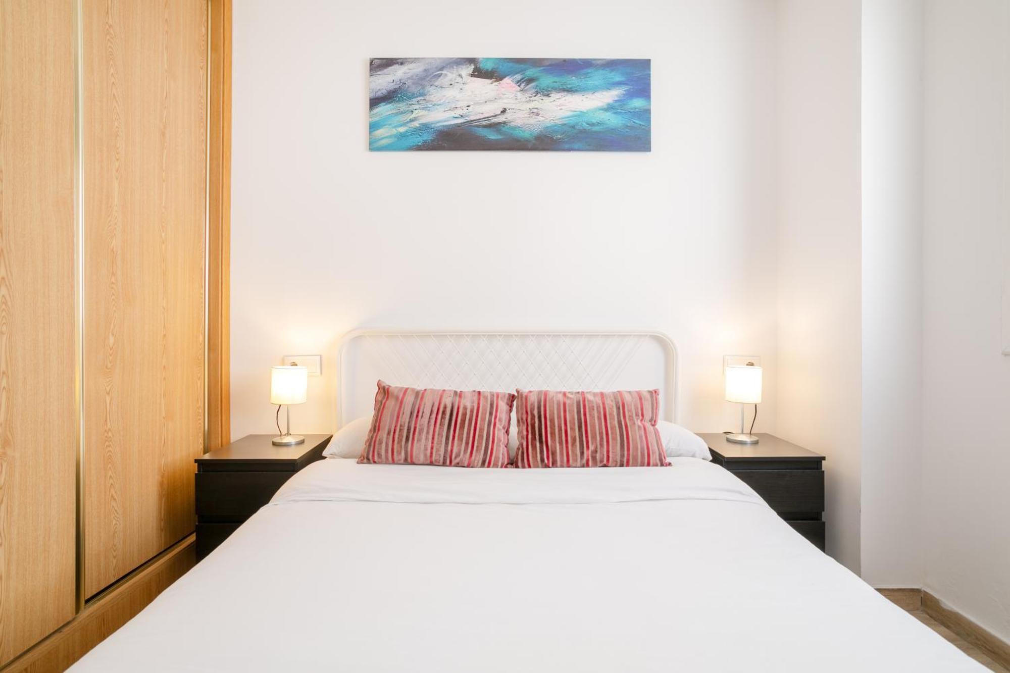 Apartamentos San Leandro, Centro Аликанте Экстерьер фото
