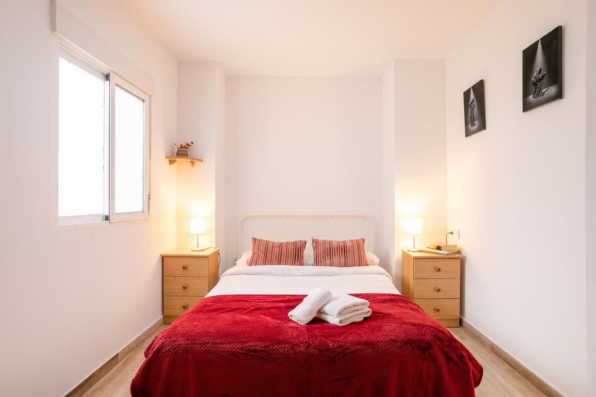 Apartamentos San Leandro, Centro Аликанте Экстерьер фото